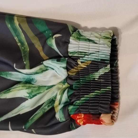 Fashion Nova Woman's Tropical Floral & Pineapple Print Pants, Size: L - Picture 6 of 14